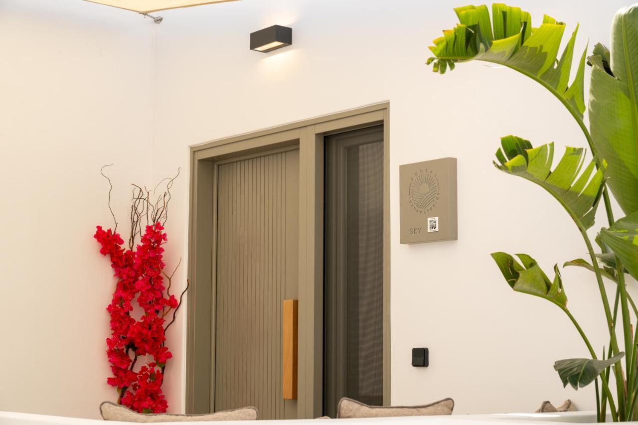 Sunsal Luxury Studios - Sky Naousa  Exterior photo