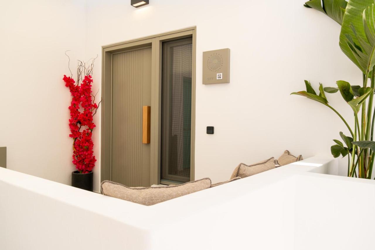 Sunsal Luxury Studios - Sky Naousa  Exterior photo
